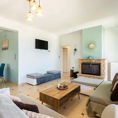 Beachside Getaway With Panoramic Seaviews Verga Kalamata
