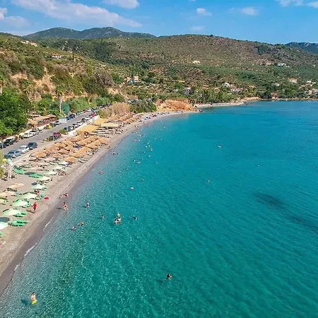 Beachside Getaway With Panoramic Seaviews Verga Kalamata