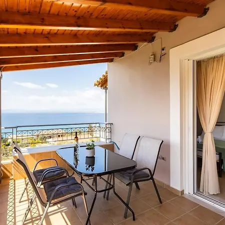 Apartment Beachside Getaway With Panoramic Seaviews Verga Kalamata