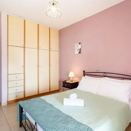 Beachside Getaway With Panoramic Seaviews Apartment