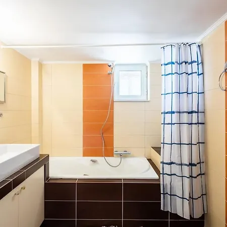 Apartament Beachside Getaway With Panoramic Seaviews