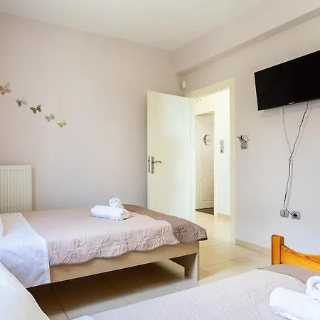 Beachside Getaway With Panoramic Seaviews Verga Kalamata