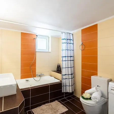 Beachside Getaway With Panoramic Seaviews Verga Kalamata