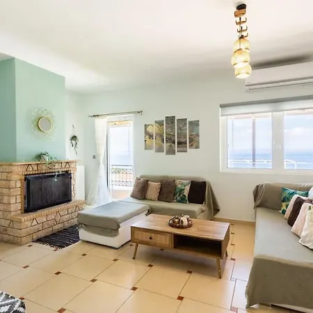 Apartamento Beachside Getaway With Panoramic Seaviews *