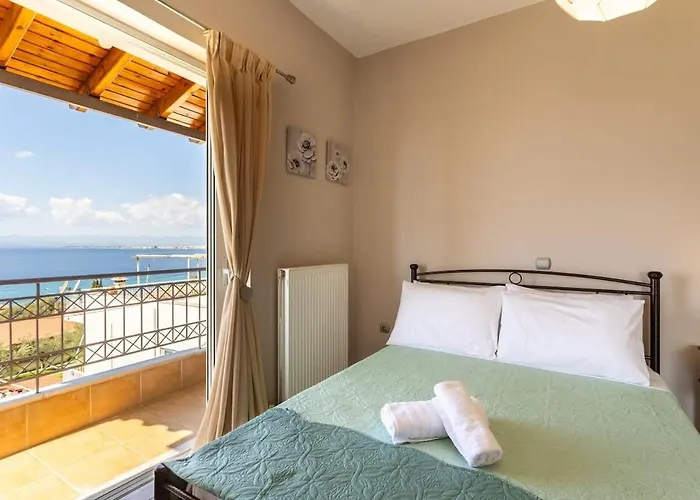 Beachside Getaway With Panoramic Seaviews Apartman Vérga Kalamátasz