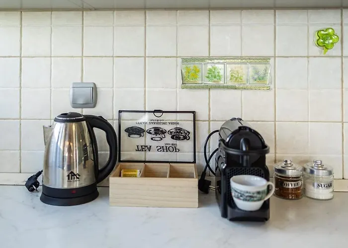 Beachside Getaway With Panoramic Seaviews Apartman