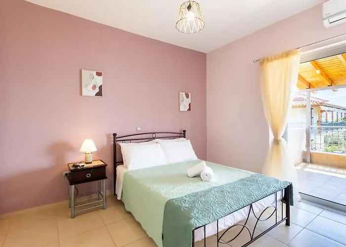 Beachside Getaway With Panoramic Seaviews Apartman *