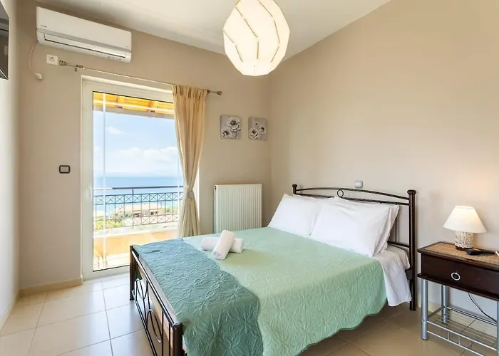 Beachside Getaway With Panoramic Seaviews * Verga Kalamata