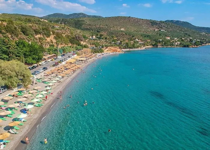 Beachside Getaway With Panoramic Seaviews Vérga Kalamátasz